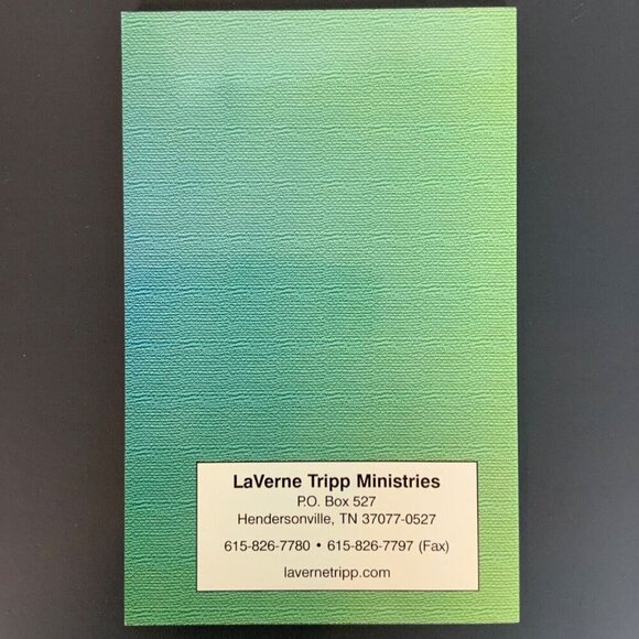 From Edith Tripps Kitchen Recipes Cookbook Paperback 1998 Signed - Picture 2 of 9